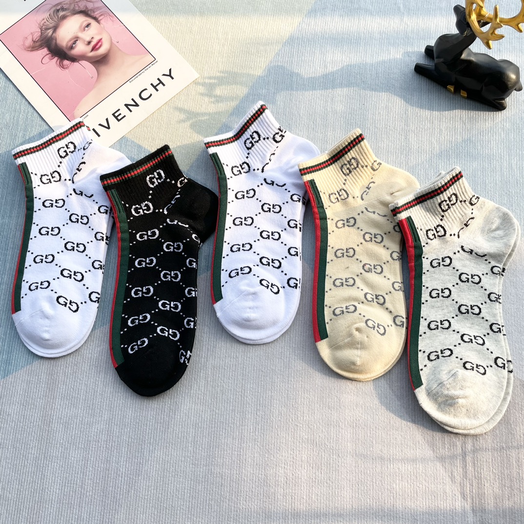 [TOP] GUCCI  Men's Socks