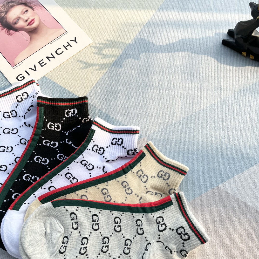 [TOP] GUCCI  Men's Socks