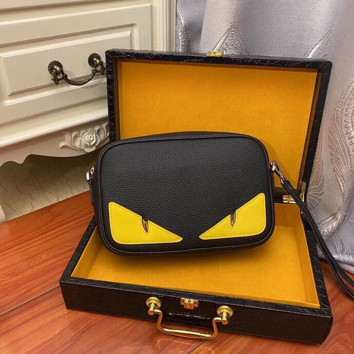 [TOP] FENDI Men's Cross Body Bags - 3 Color