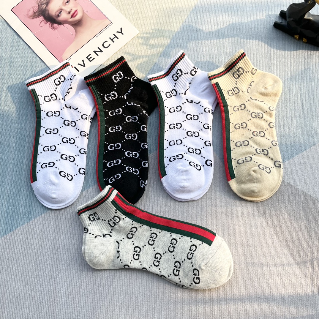 [TOP] GUCCI  Men's Socks