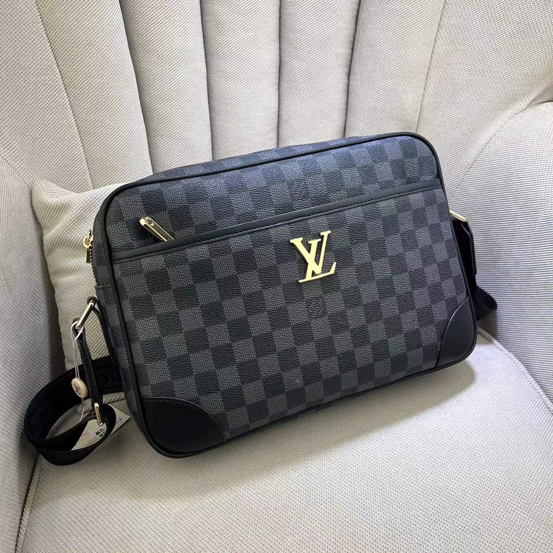 [TOP] Louis Vuitton LV L.V Men's Cross Body Bags
