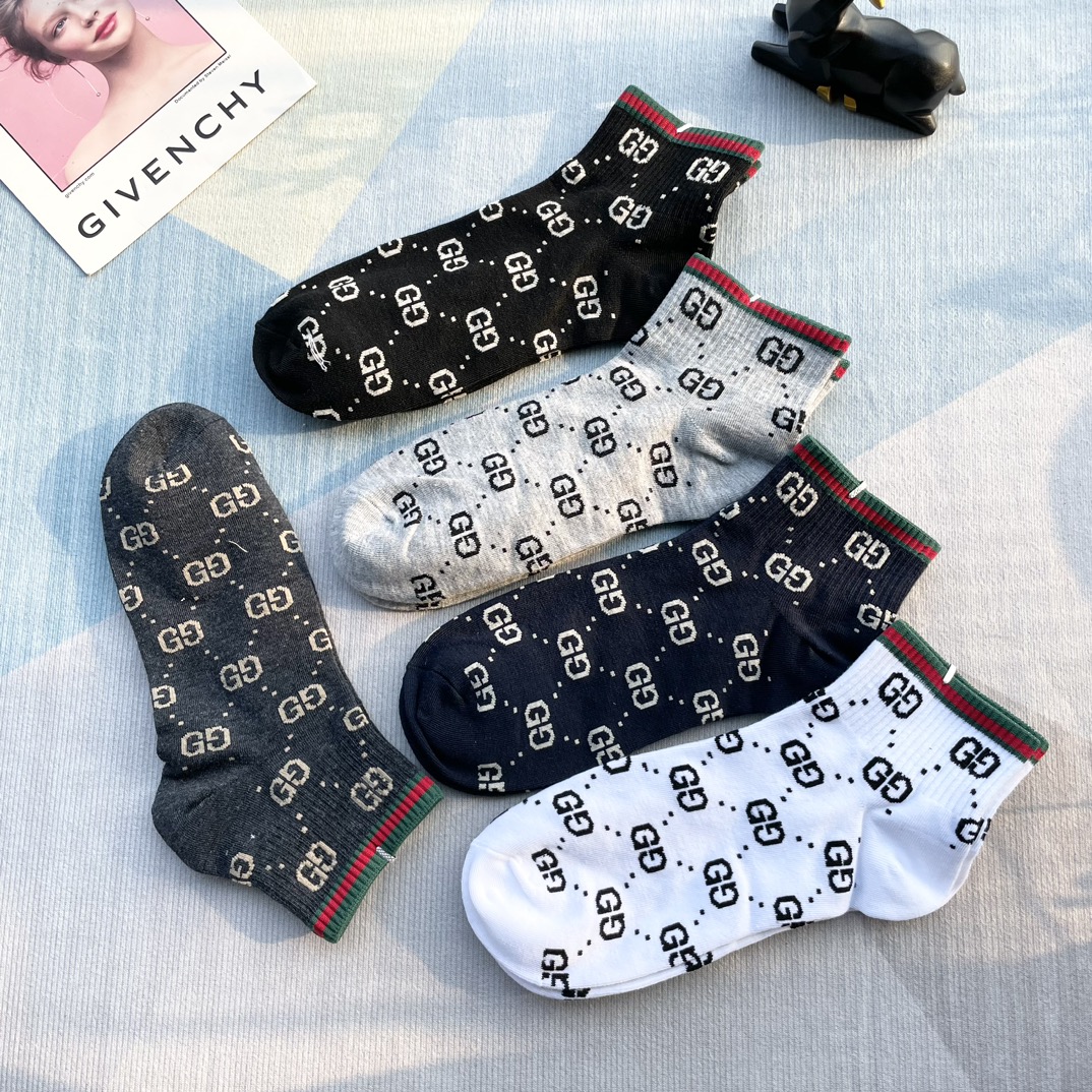 [TOP] GUCCI  Men's Socks