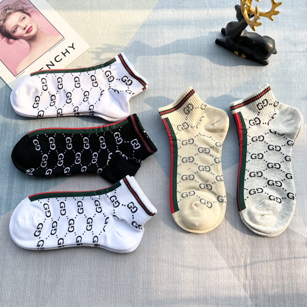 [TOP] GUCCI  Men's Socks
