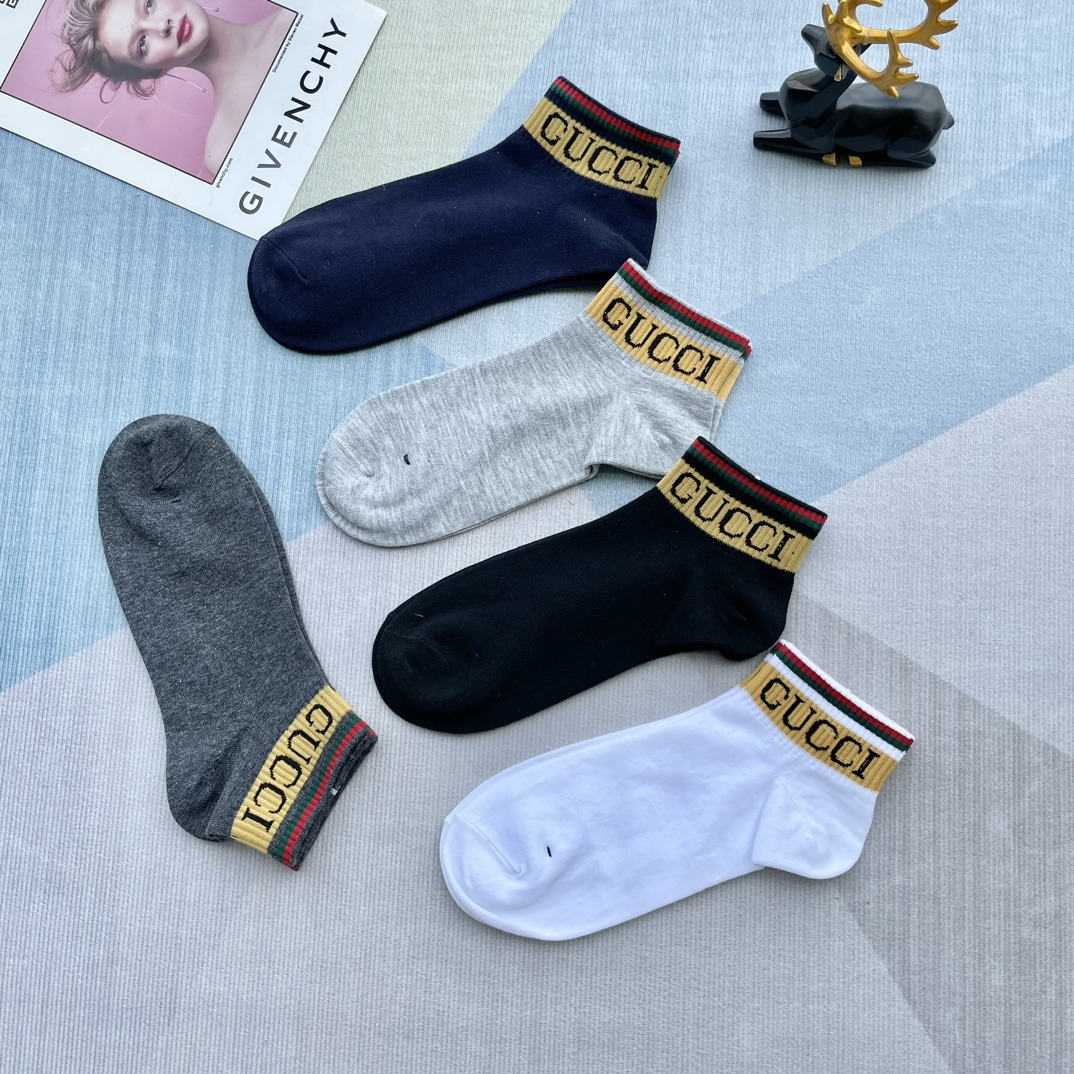 [TOP] GUCCI  Men's Socks