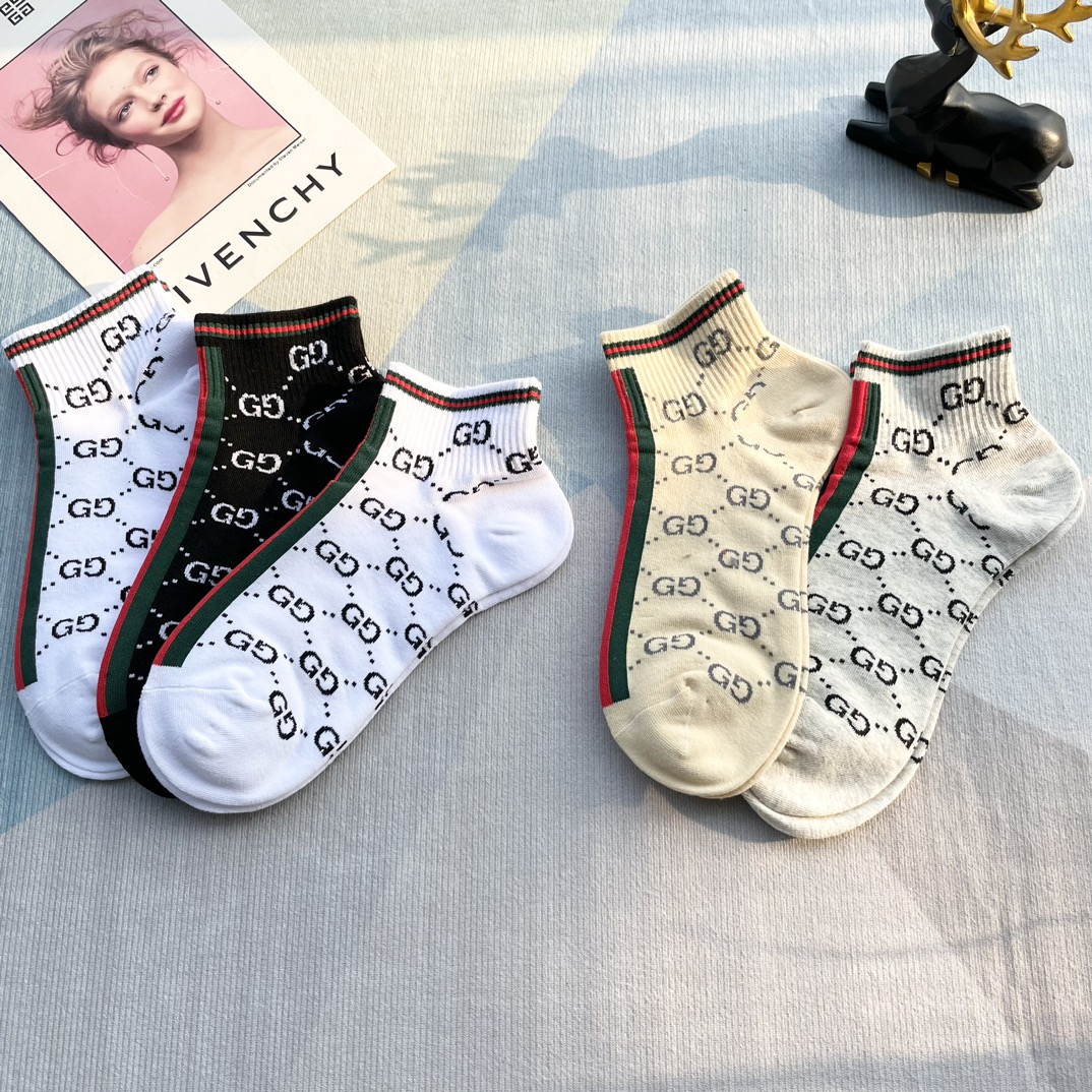 [TOP] GUCCI  Men's Socks