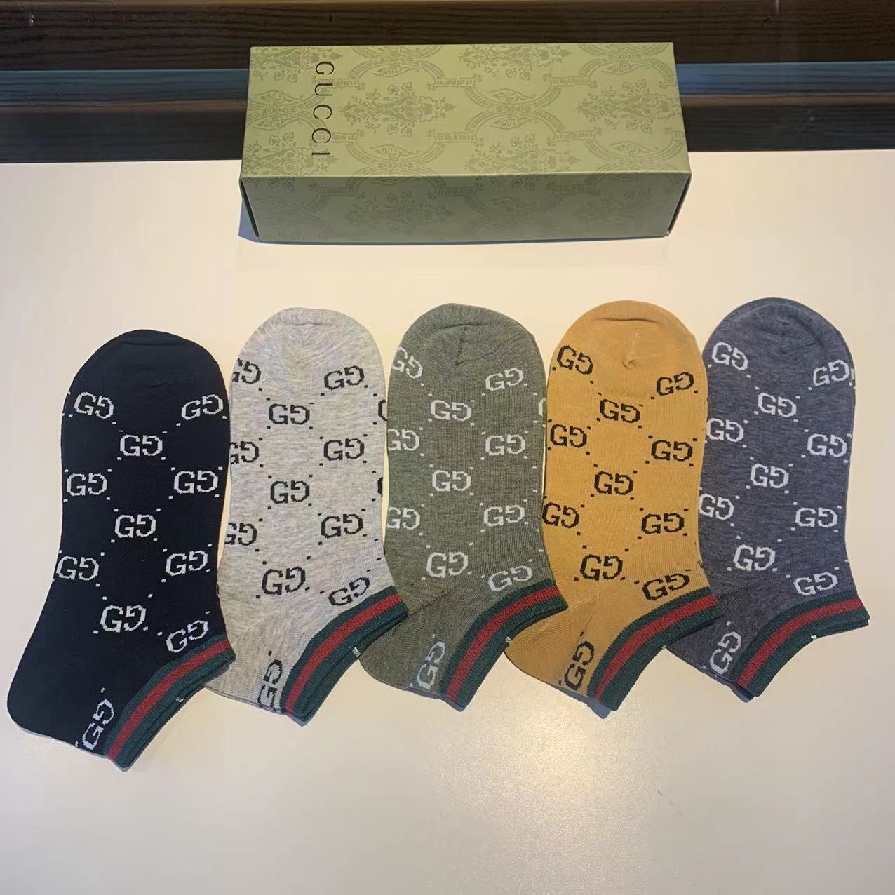 [TOP] GUCCI  Men's Socks