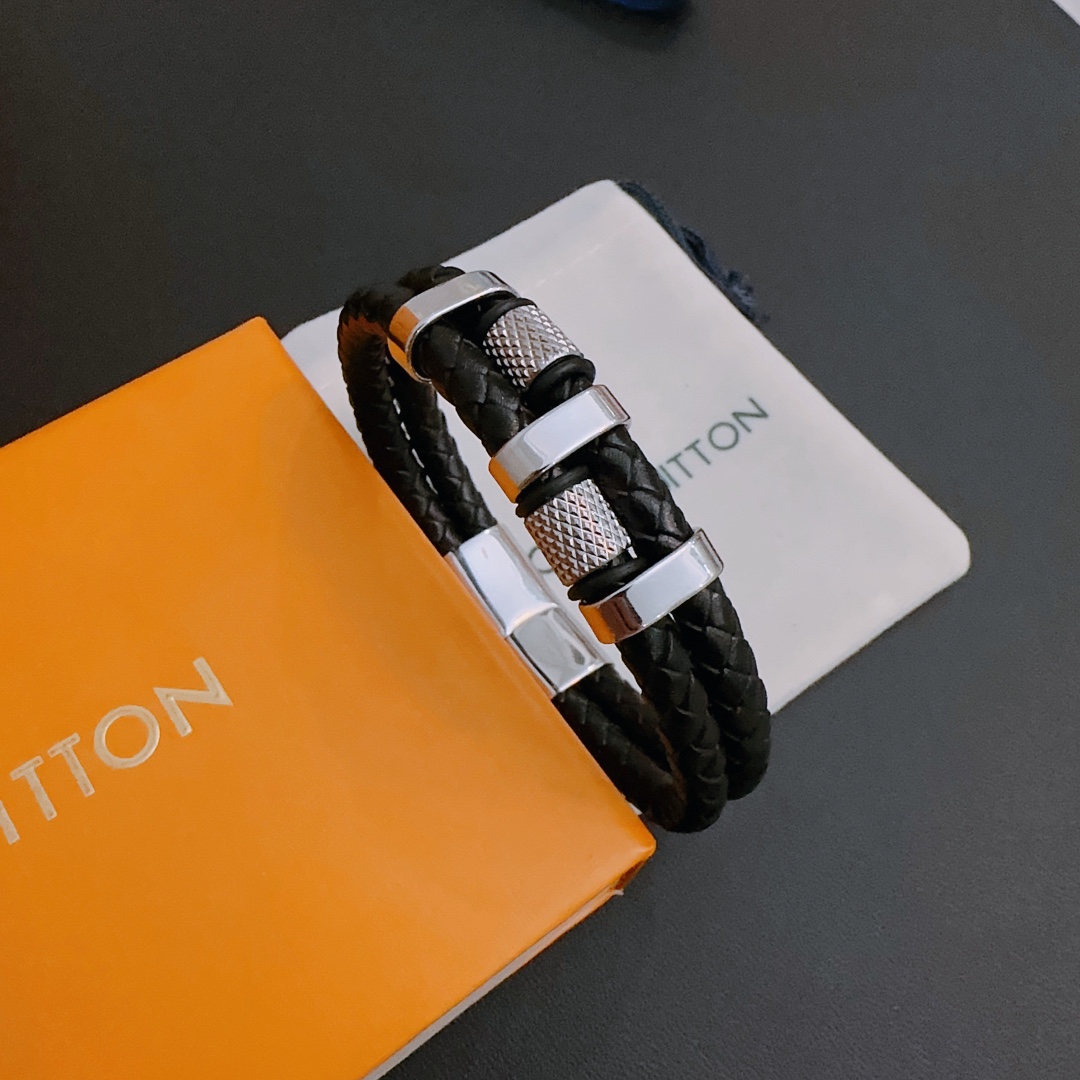 [TOP] Louis Vuitton LV Cowhide Bracelet - Black