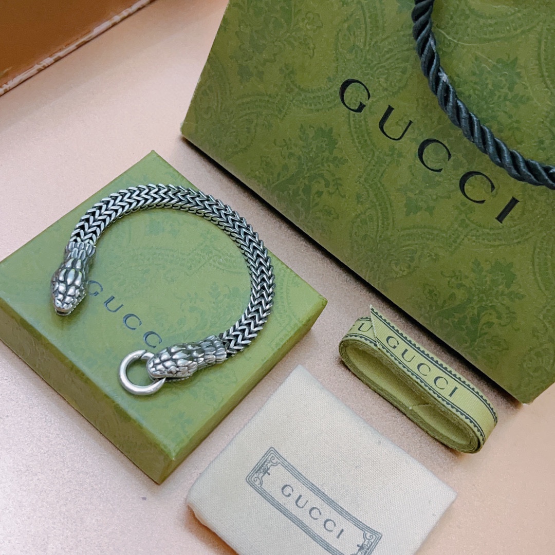 [TOP] GUCCI Snake Head Bracelet - Silver