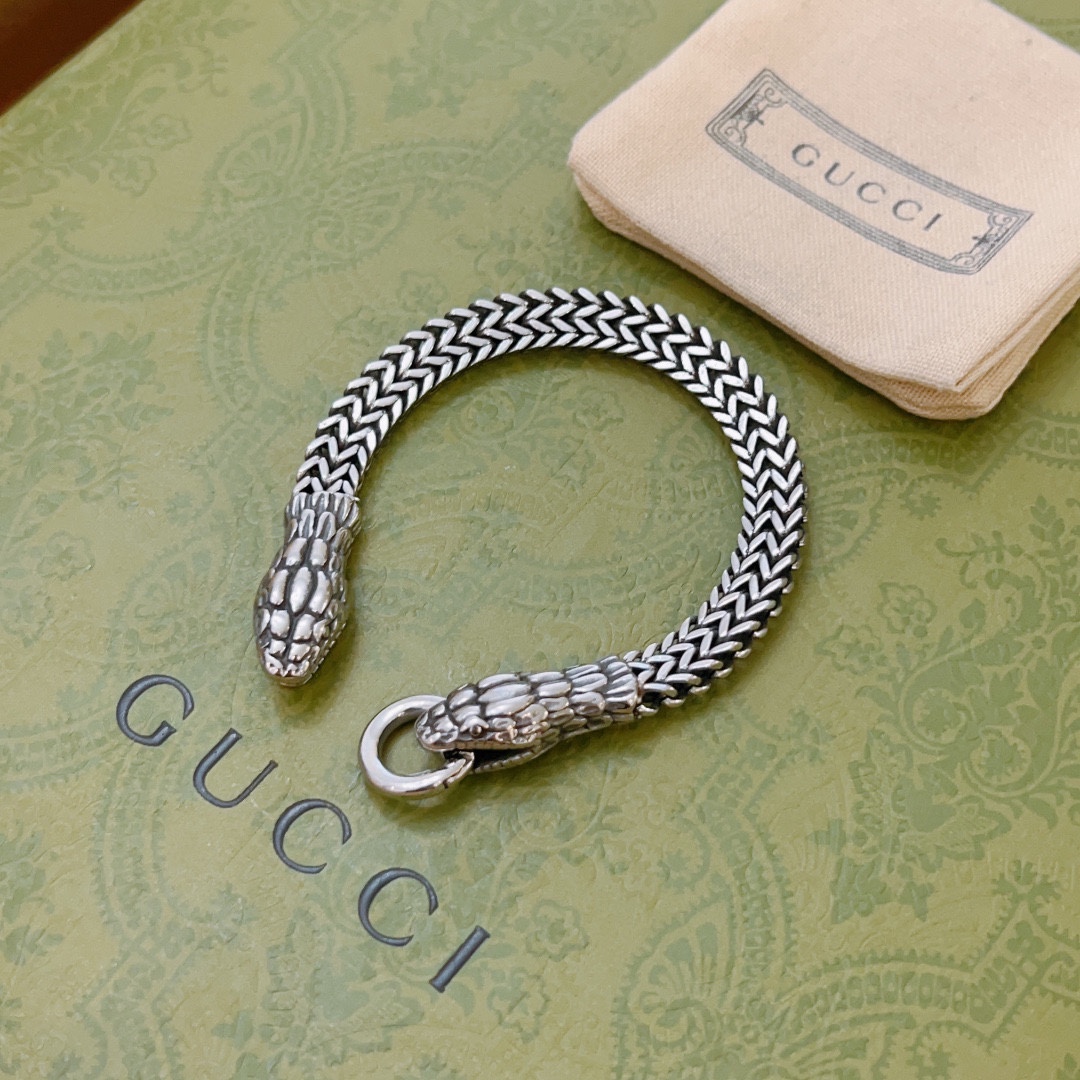 [TOP] GUCCI Snake Head Bracelet - Silver