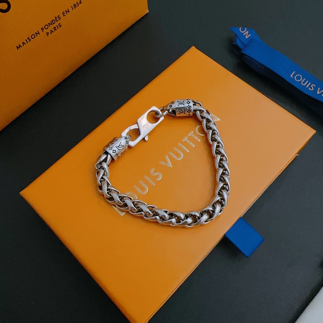 [TOP] Louis Vuitton LV Vintage Bracelet - Silver
