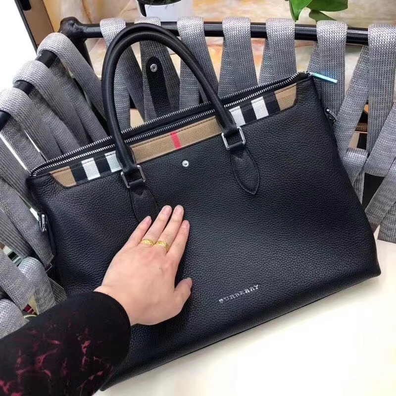 [TOP] BURBERRY Men's Briefcases - Black