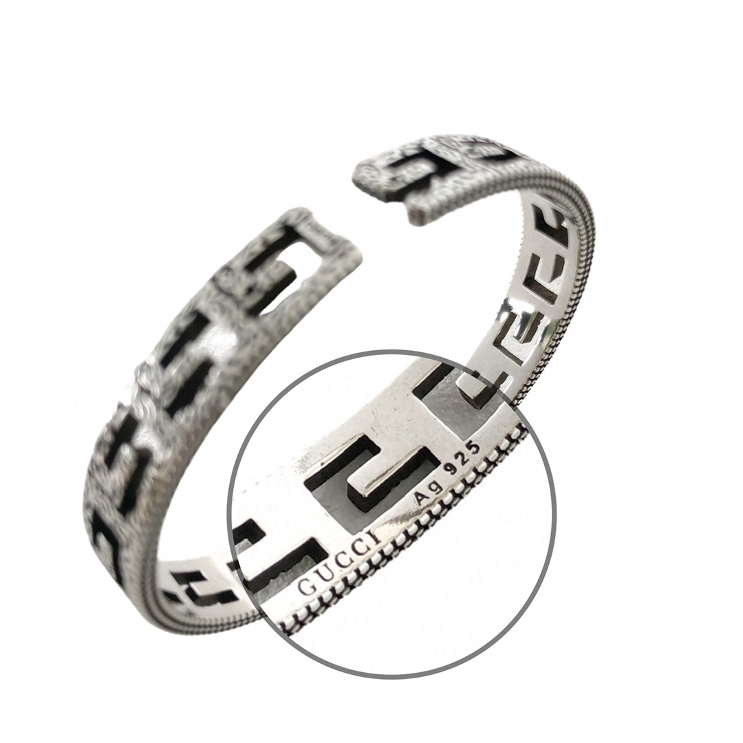 [TOP] GUCCI Open Bracelet - Silver