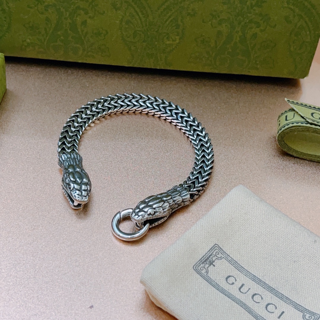 [TOP] GUCCI Snake Head Bracelet - Silver