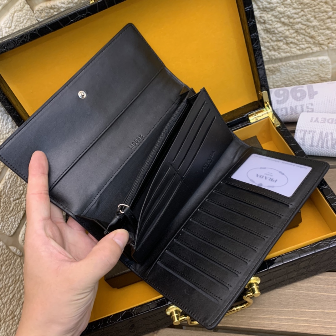 [TOP] PRADA Men's Wallet - Black