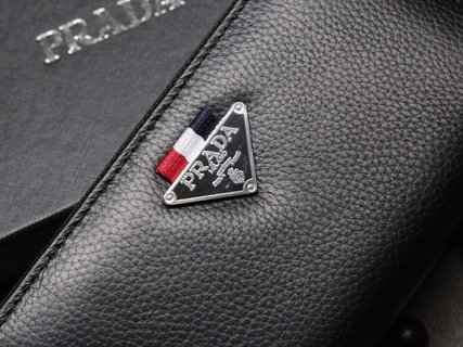 [TOP] PRADA Men's Wallet - Black