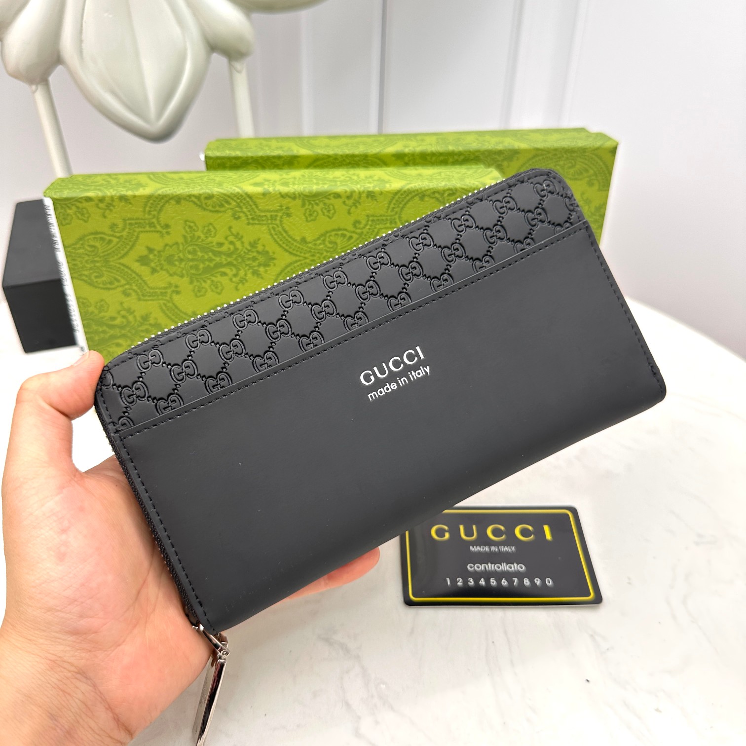 [TOP] GUCCI Men's Wallet - Black