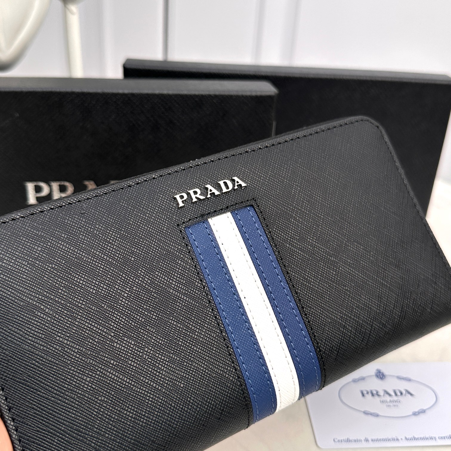 [TOP] PRADA Men's Wallet - Black