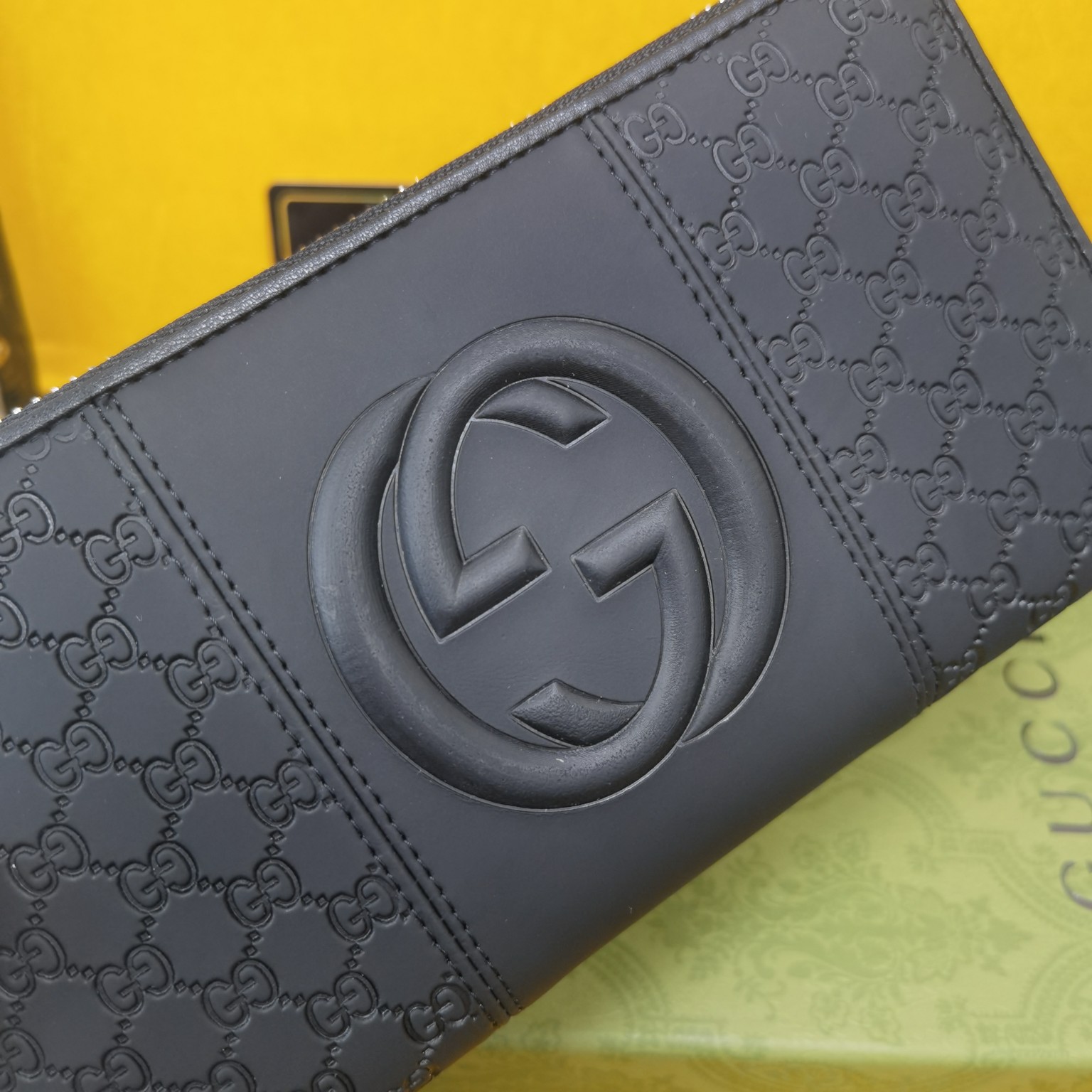 [TOP] GUCCI Men's Wallet - Black