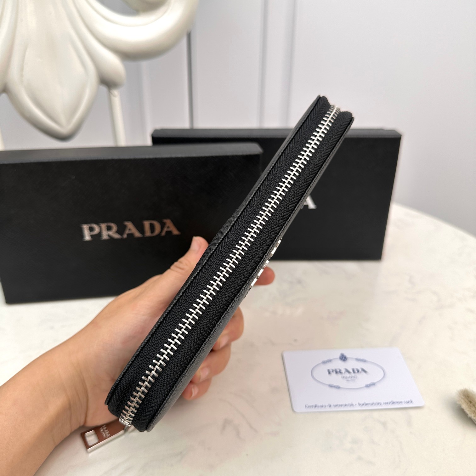 [TOP] PRADA Men's Wallet - Black