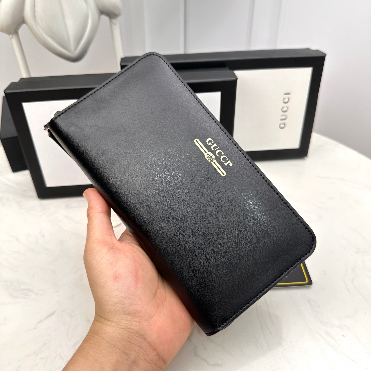 [TOP] GUCCI Men's Wallet - Black