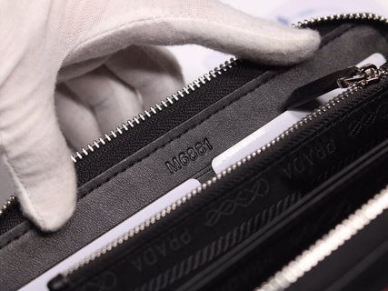 [TOP] PRADA Men's Wallet - Black
