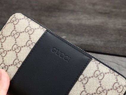 [TOP] GUCCI Men's Wallet - Black