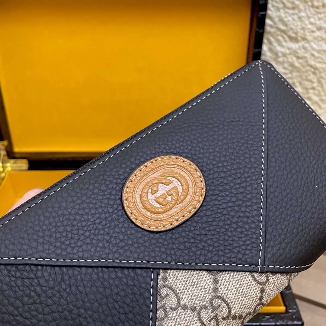 [TOP] GUCCI Men's Wallet - Black