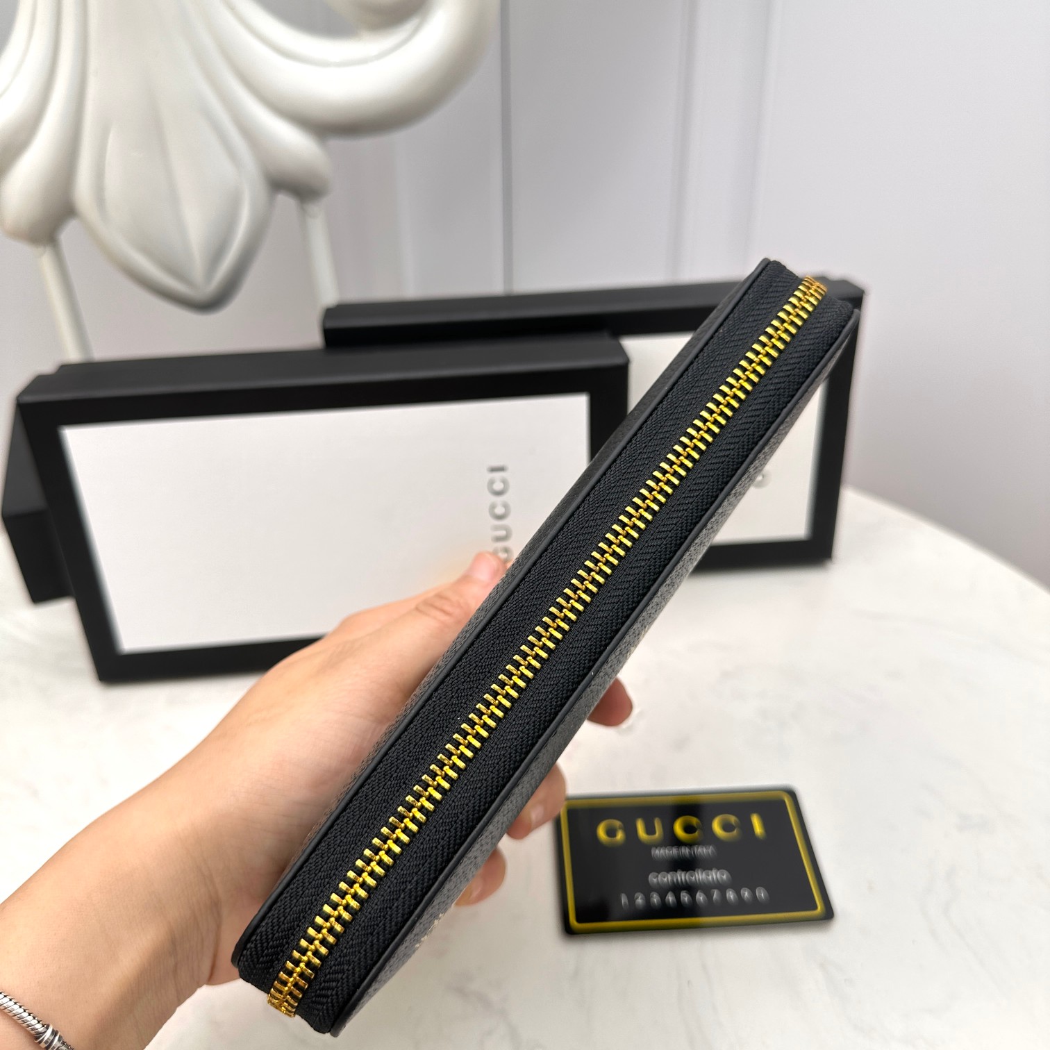 [TOP] GUCCI Men's Wallet - Black