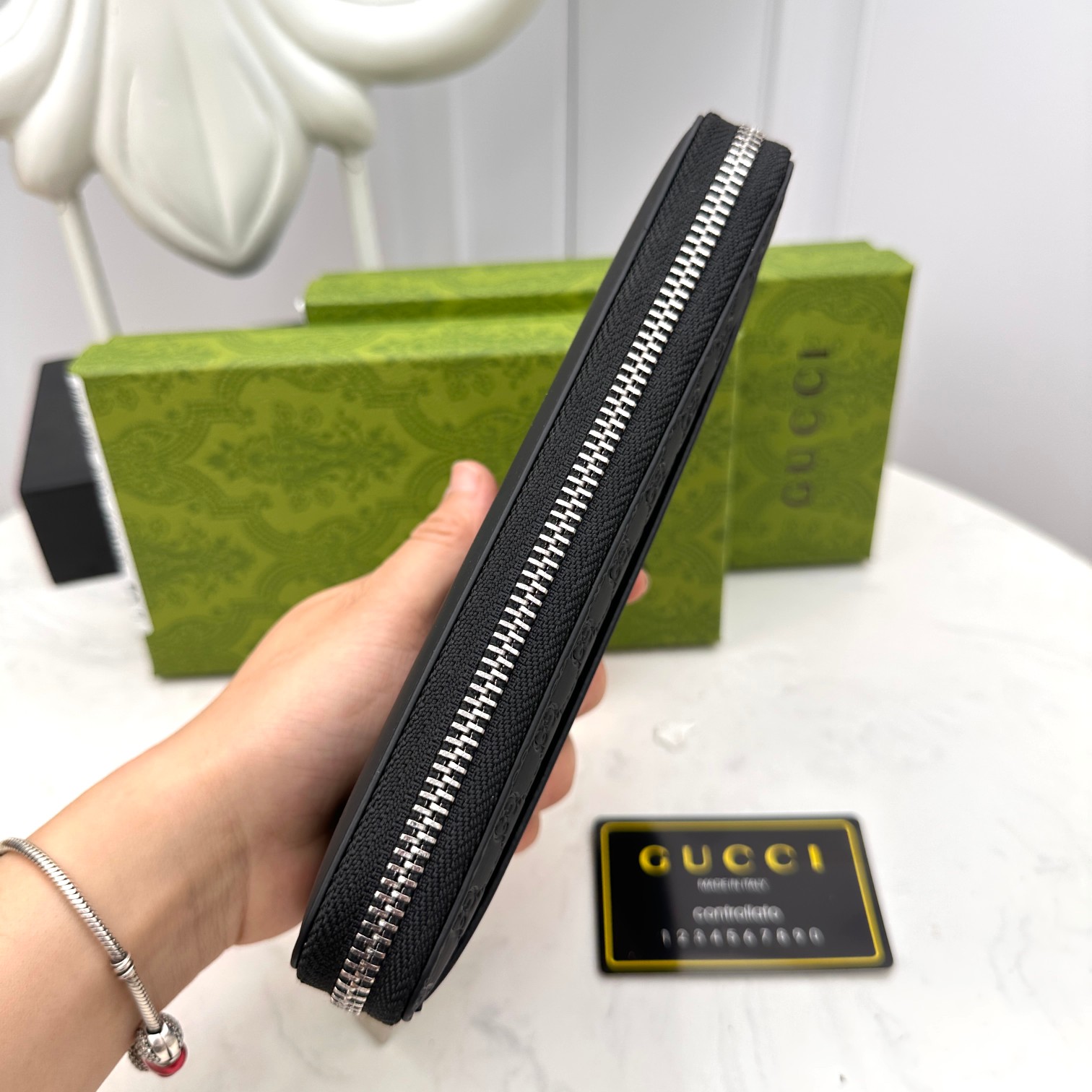 [TOP] GUCCI Men's Wallet - Black