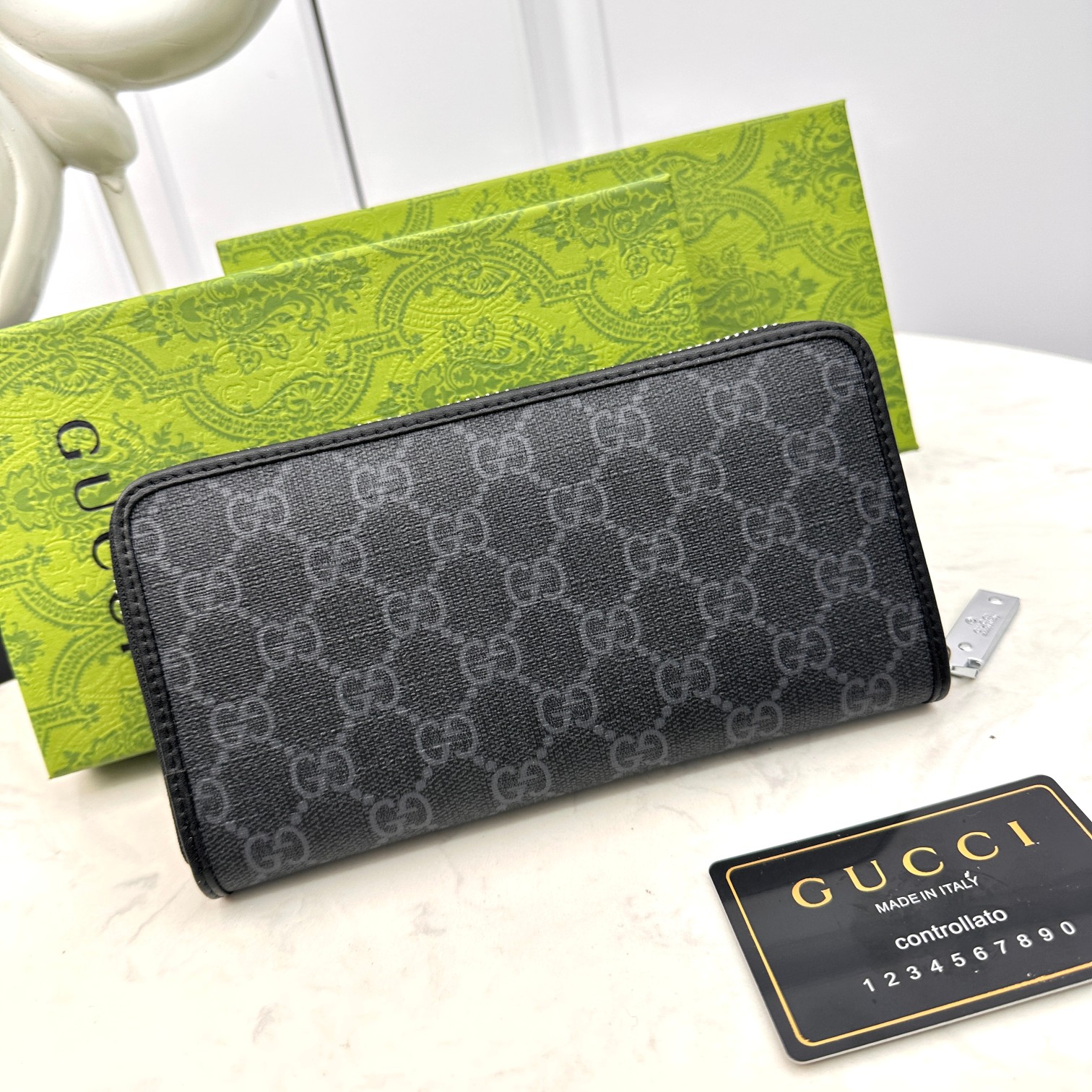 [TOP] GUCCI Men's Wallet - Black