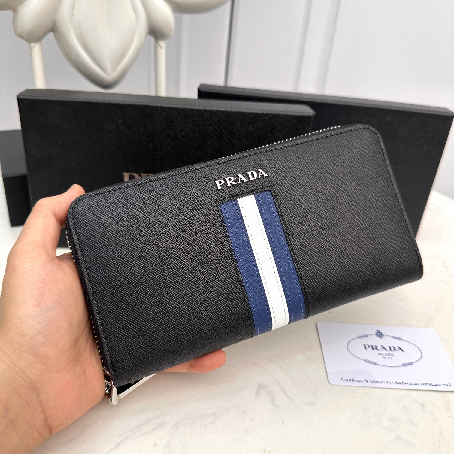 [TOP] PRADA Men's Wallet - Black