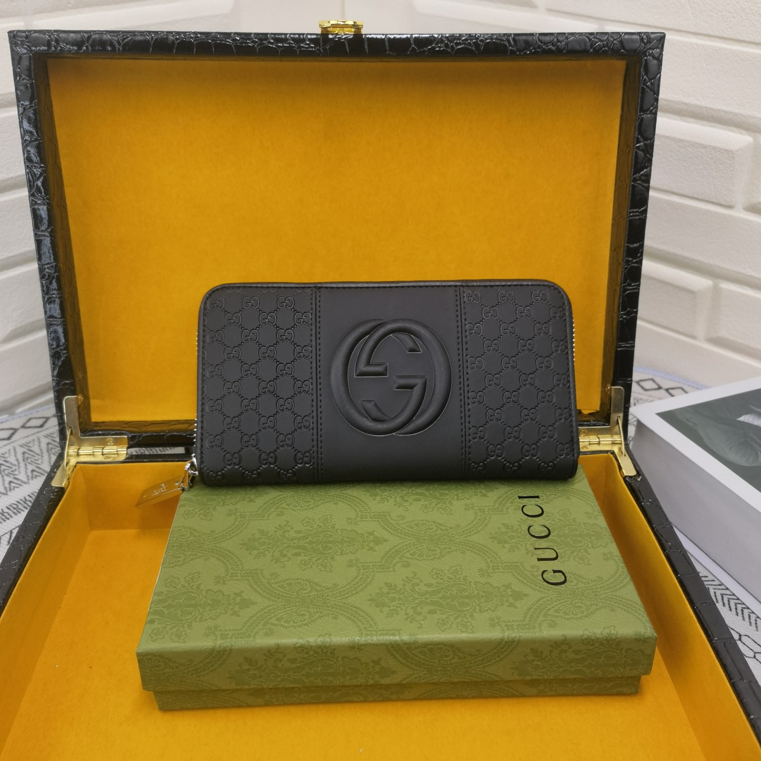 [TOP] GUCCI Men's Wallet - Black