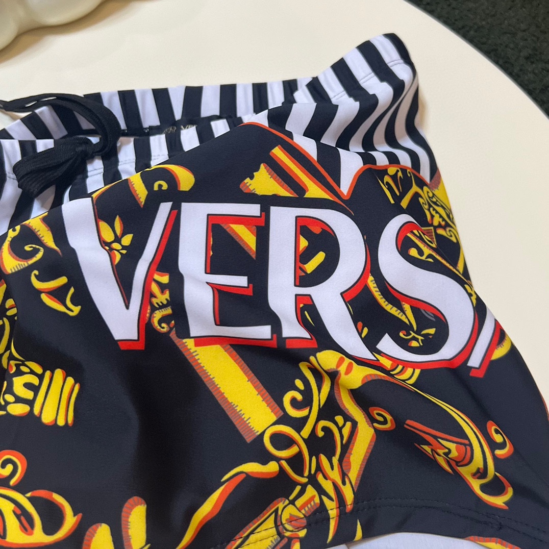 [Top] VERSACE Men's Swimsuits