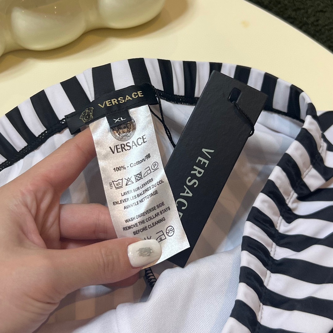 [Top] VERSACE Men's Swimsuits