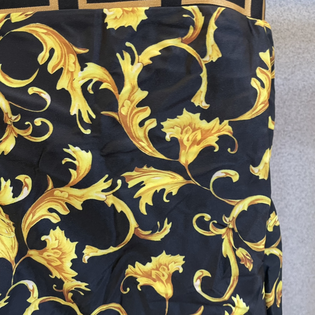 [Top]  VERSACE  Men's Swimsuits