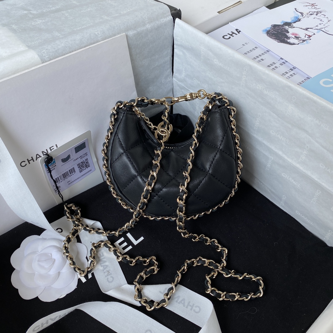 [TOP] CHANEL Moon Bag - GHW - Black