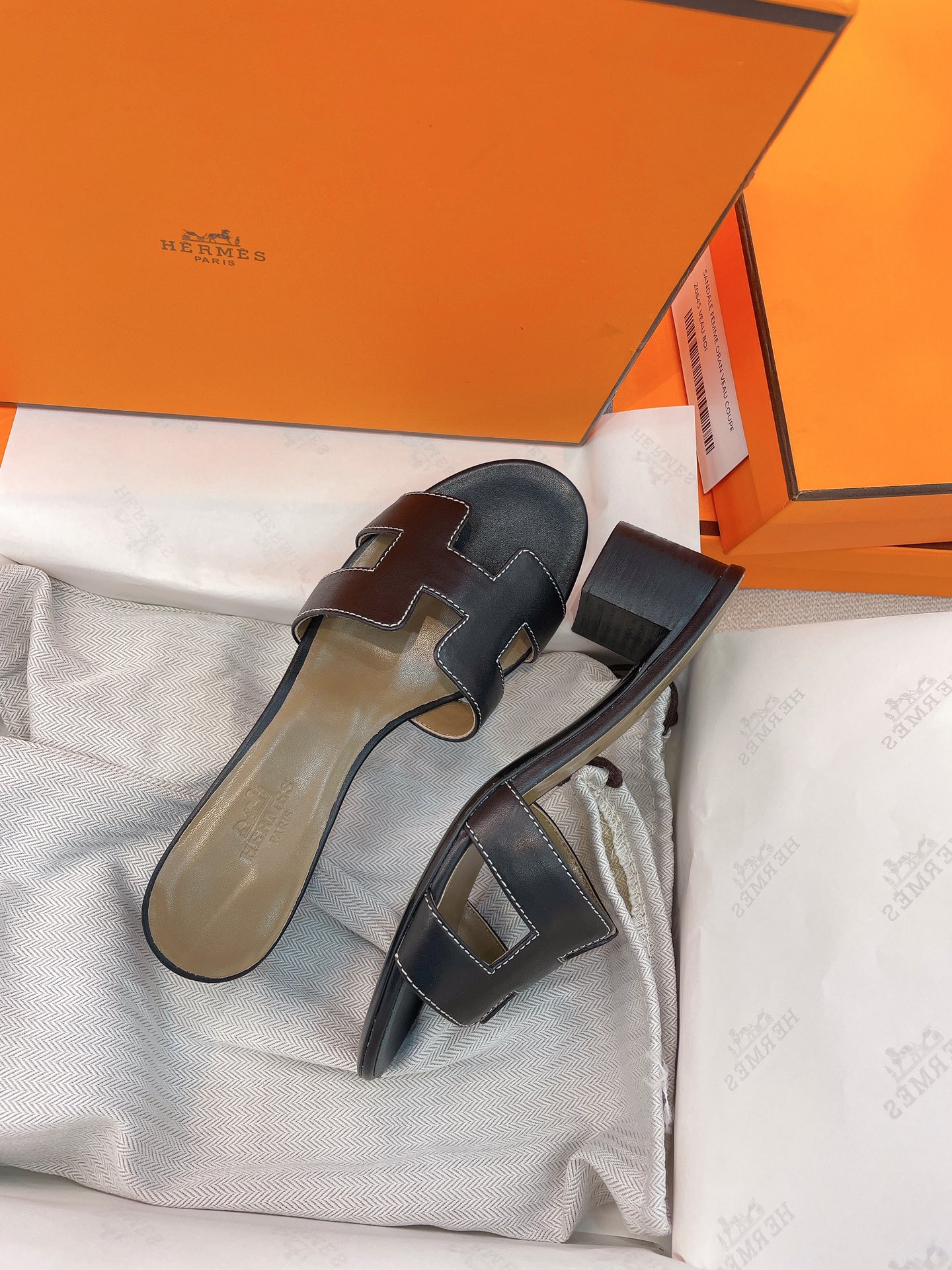 [TOP] HERMES Chunky Heel Slippers - 16 Color