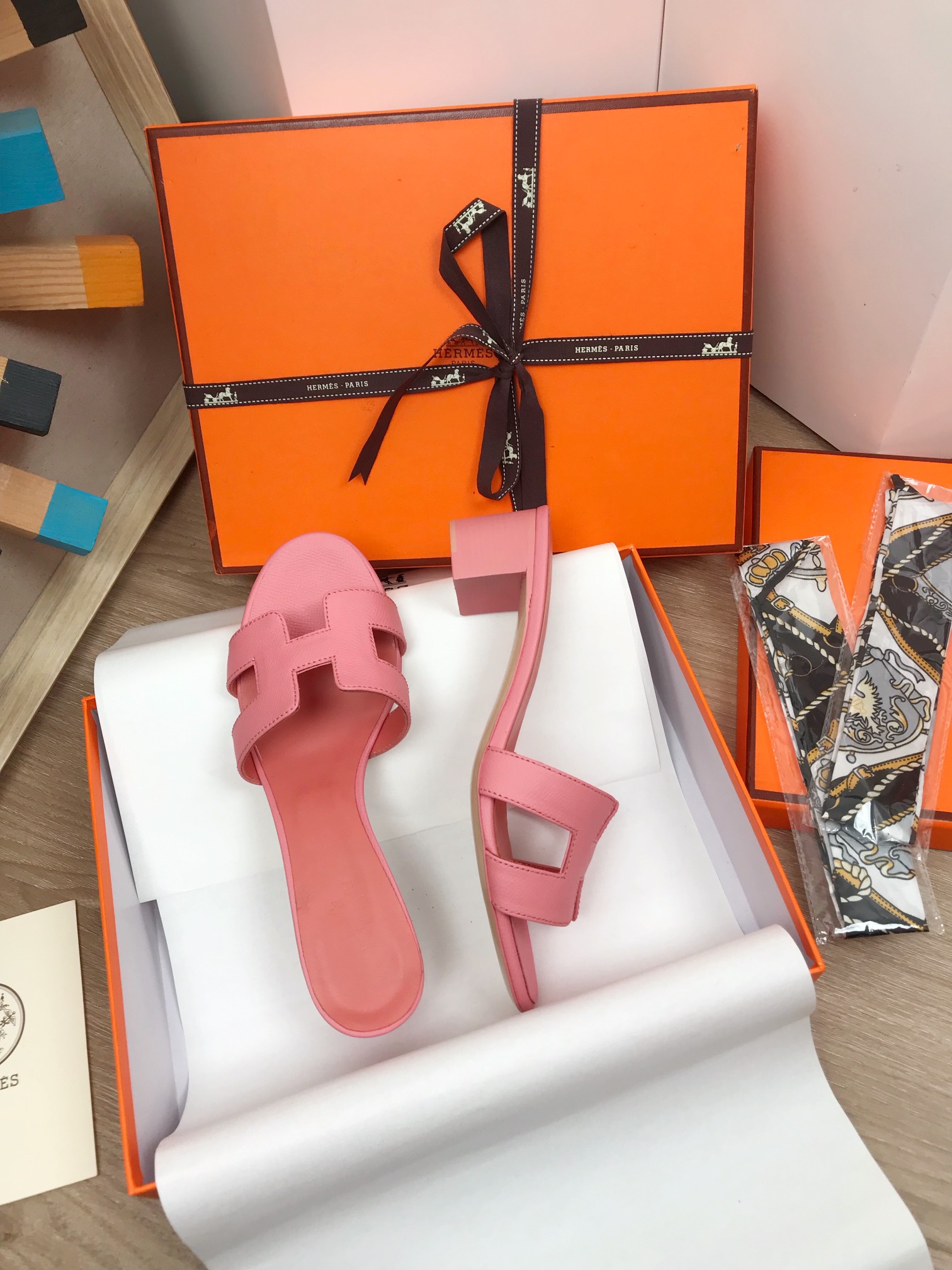 [TOP] HERMES Chunky Heel Slippers - 16 Color