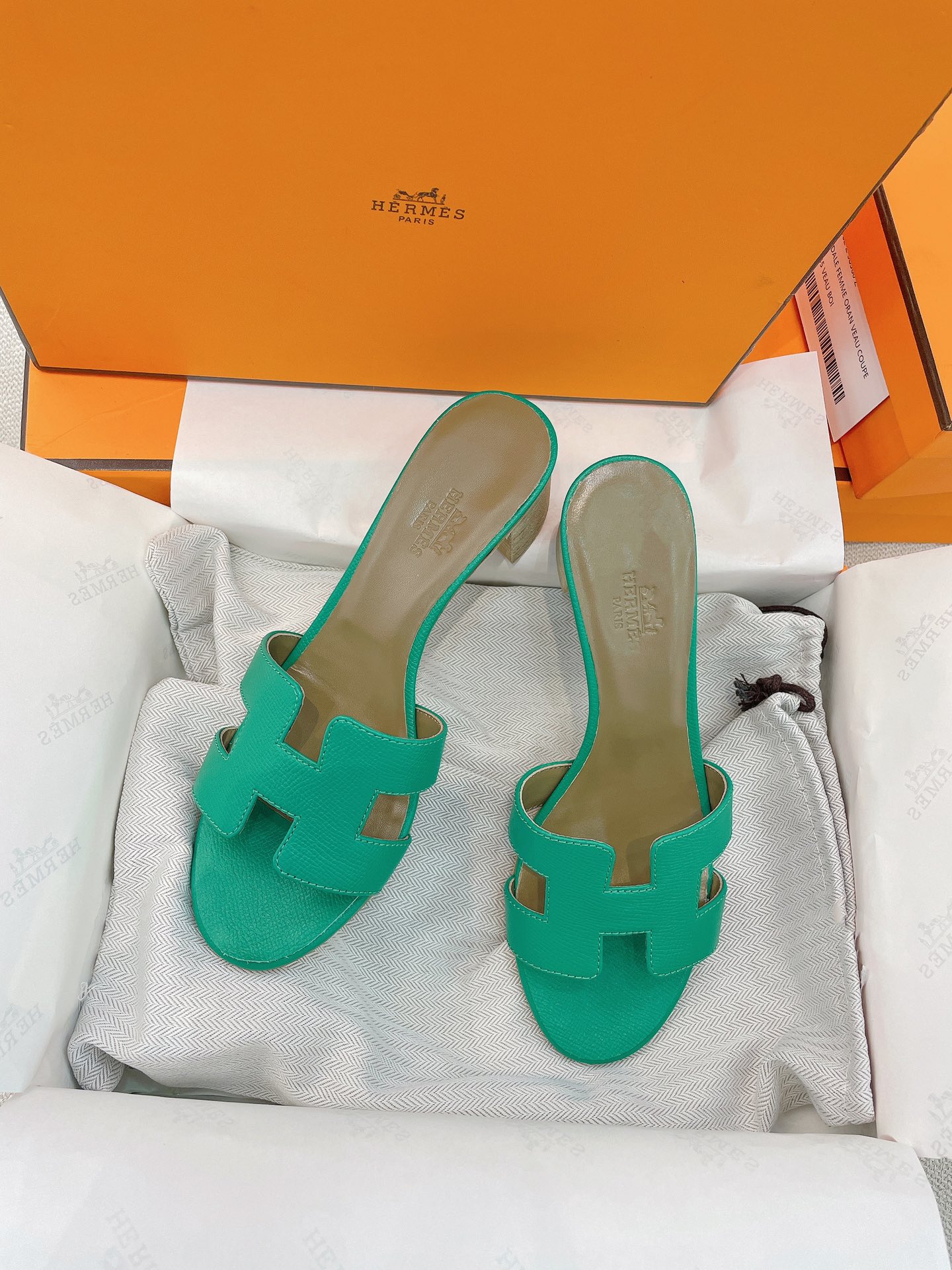 [TOP] HERMES Chunky Heel Slippers - 16 Color