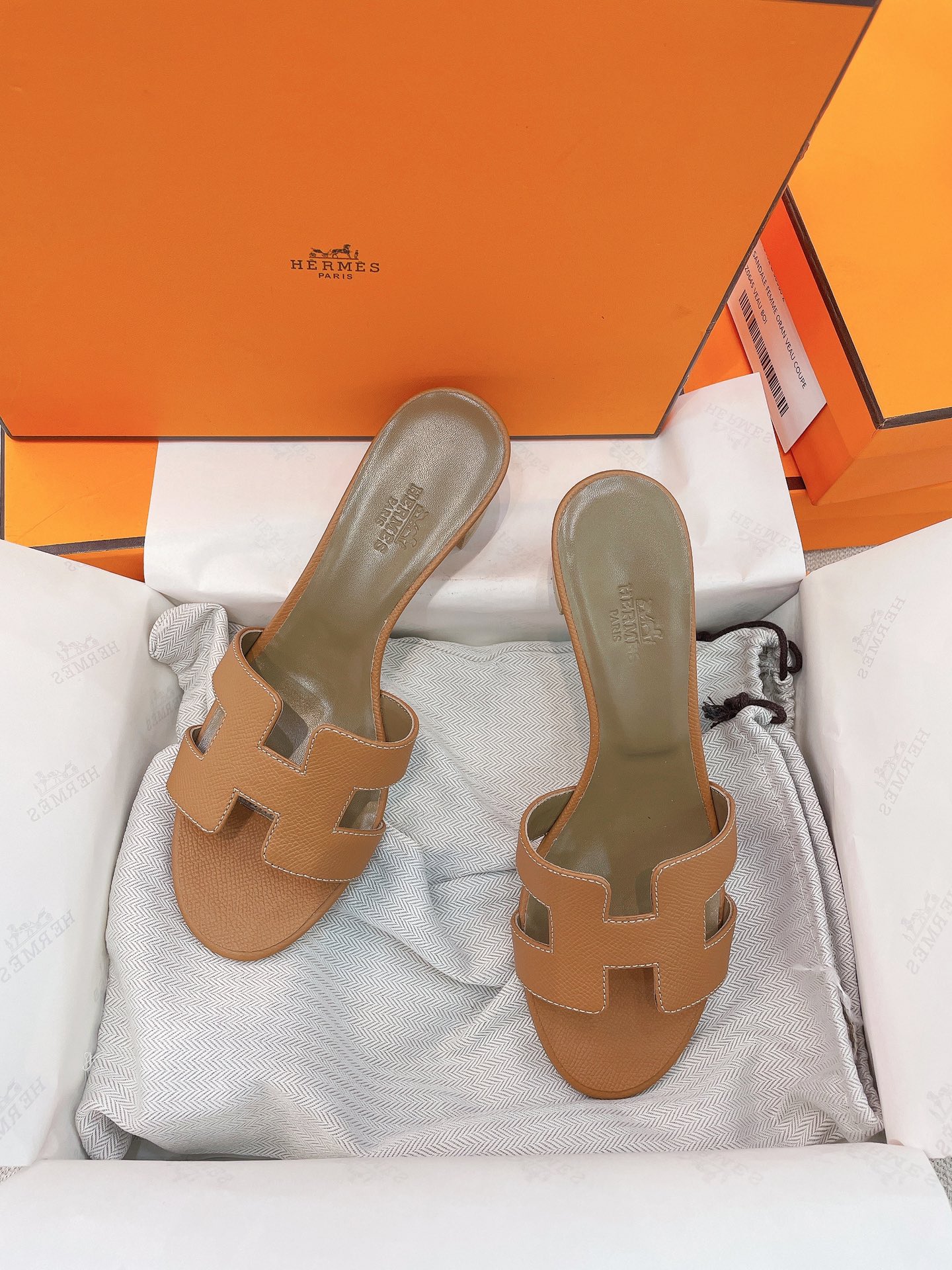 [TOP] HERMES Chunky Heel Slippers - 16 Color