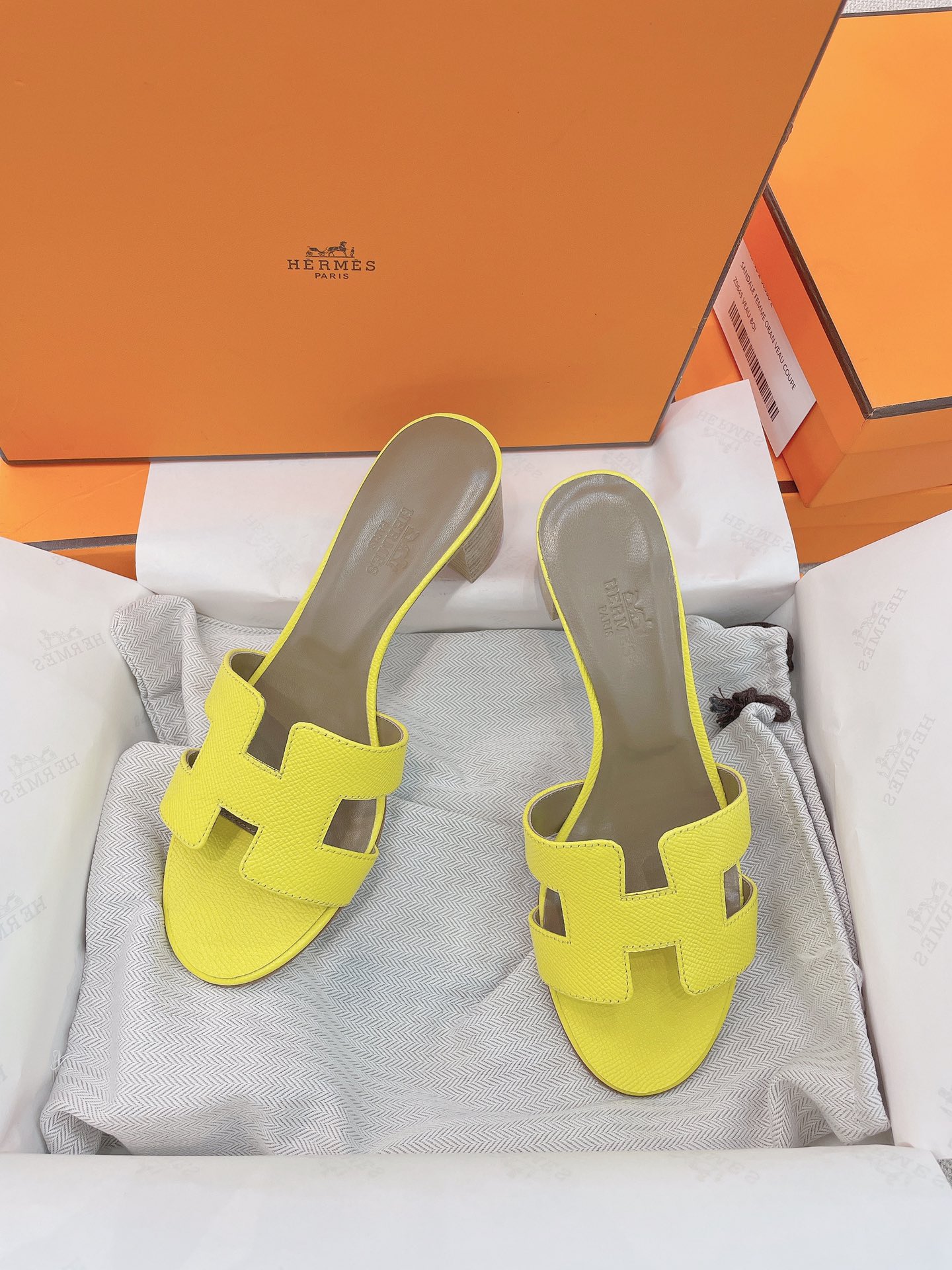 [TOP] HERMES Chunky Heel Slippers - 16 Color
