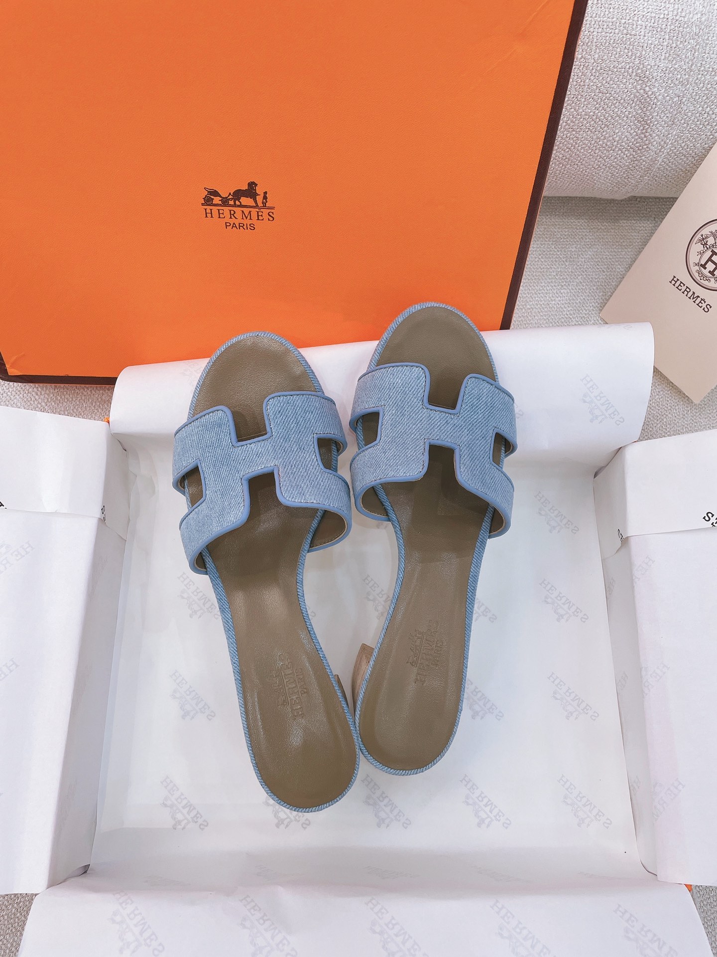 [TOP] HERMES Chunky Heel Slippers - 16 Color