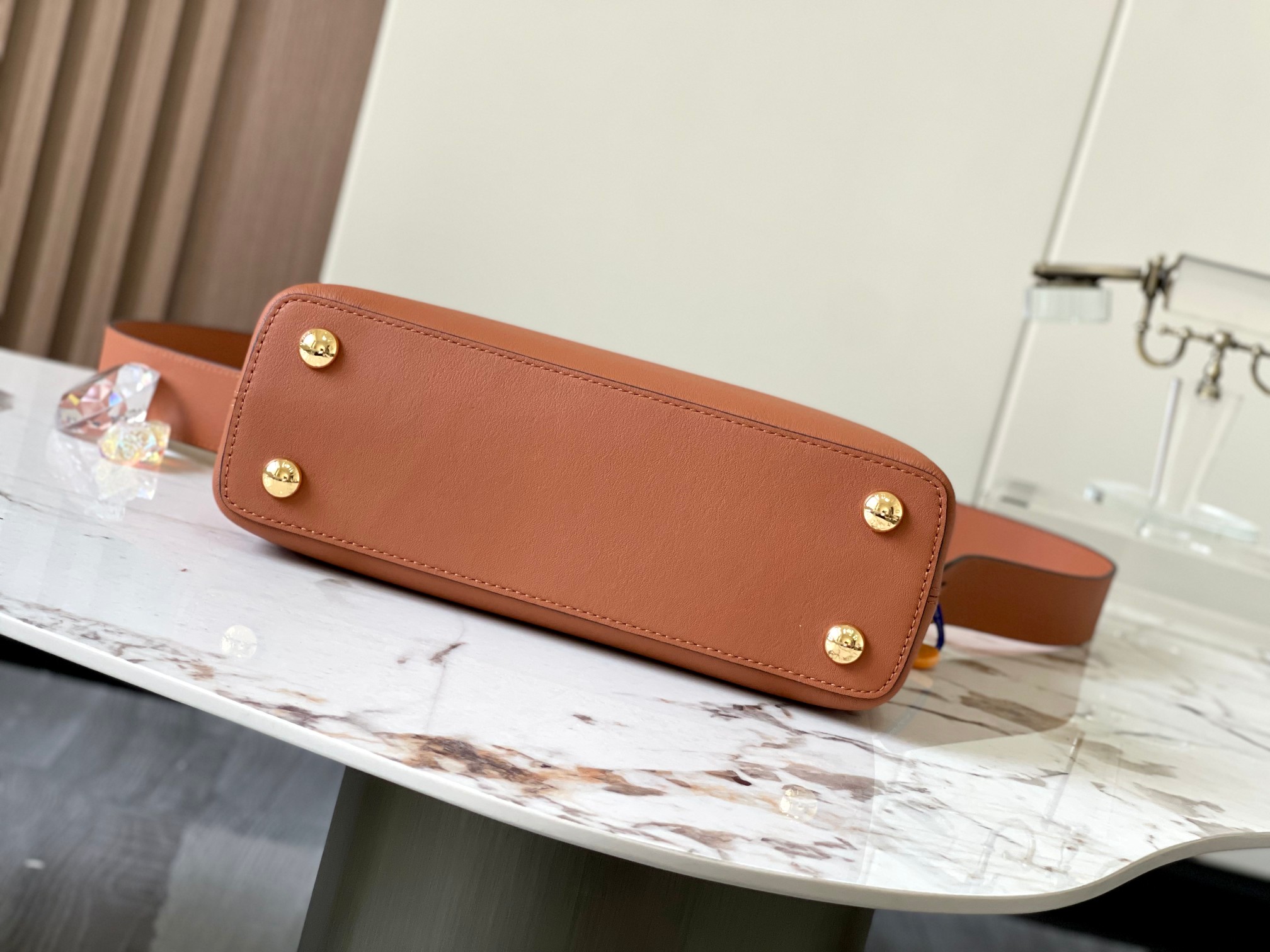 [TOP] Louis Vuitton LV Capucines Bag 27 *18 *9cm- Brown with Green Shell Buckle