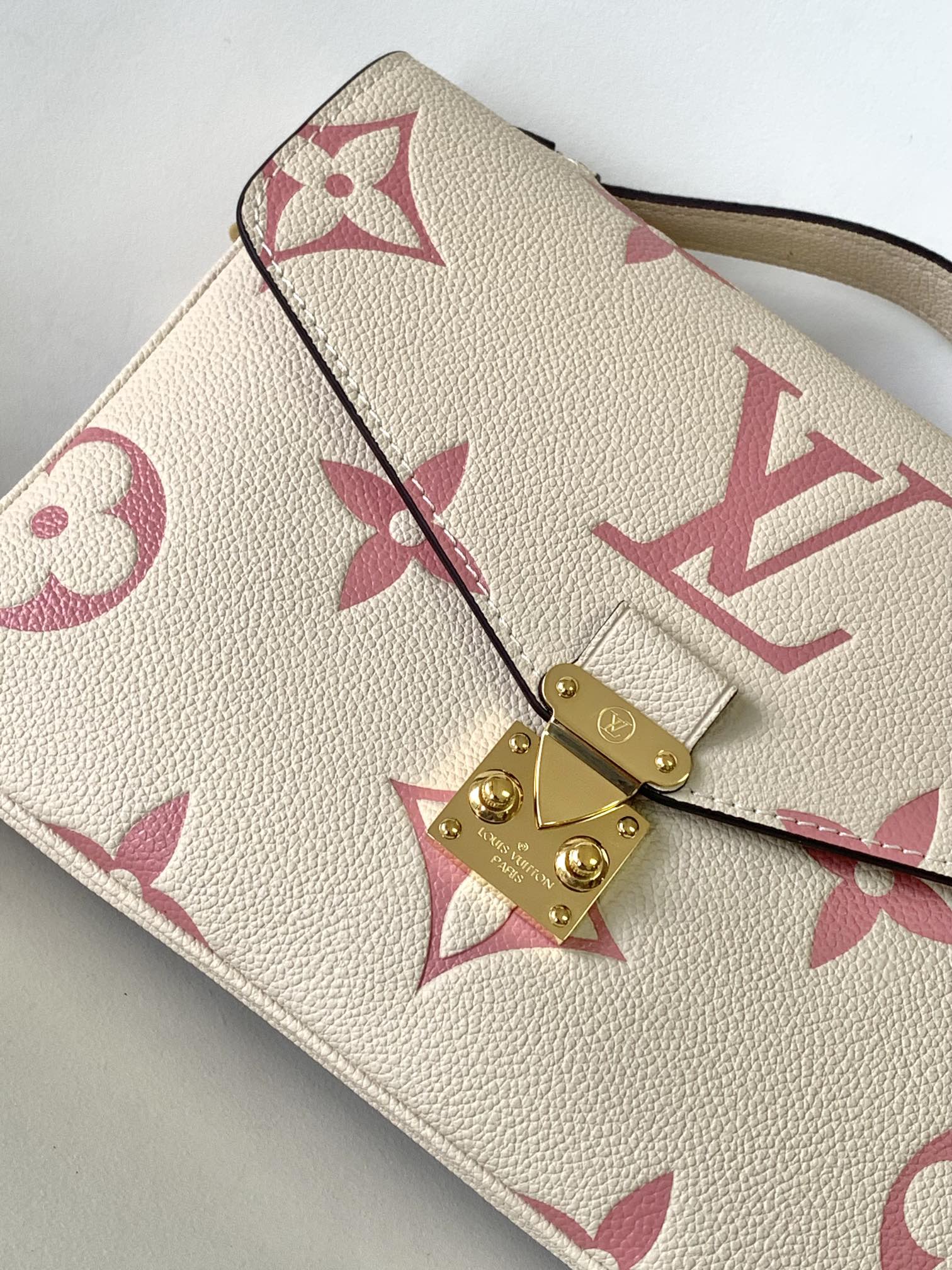 [TOP] Louis Vuitton LV Pochette Métis 25 x 19 x 7 cm- 5 Colors