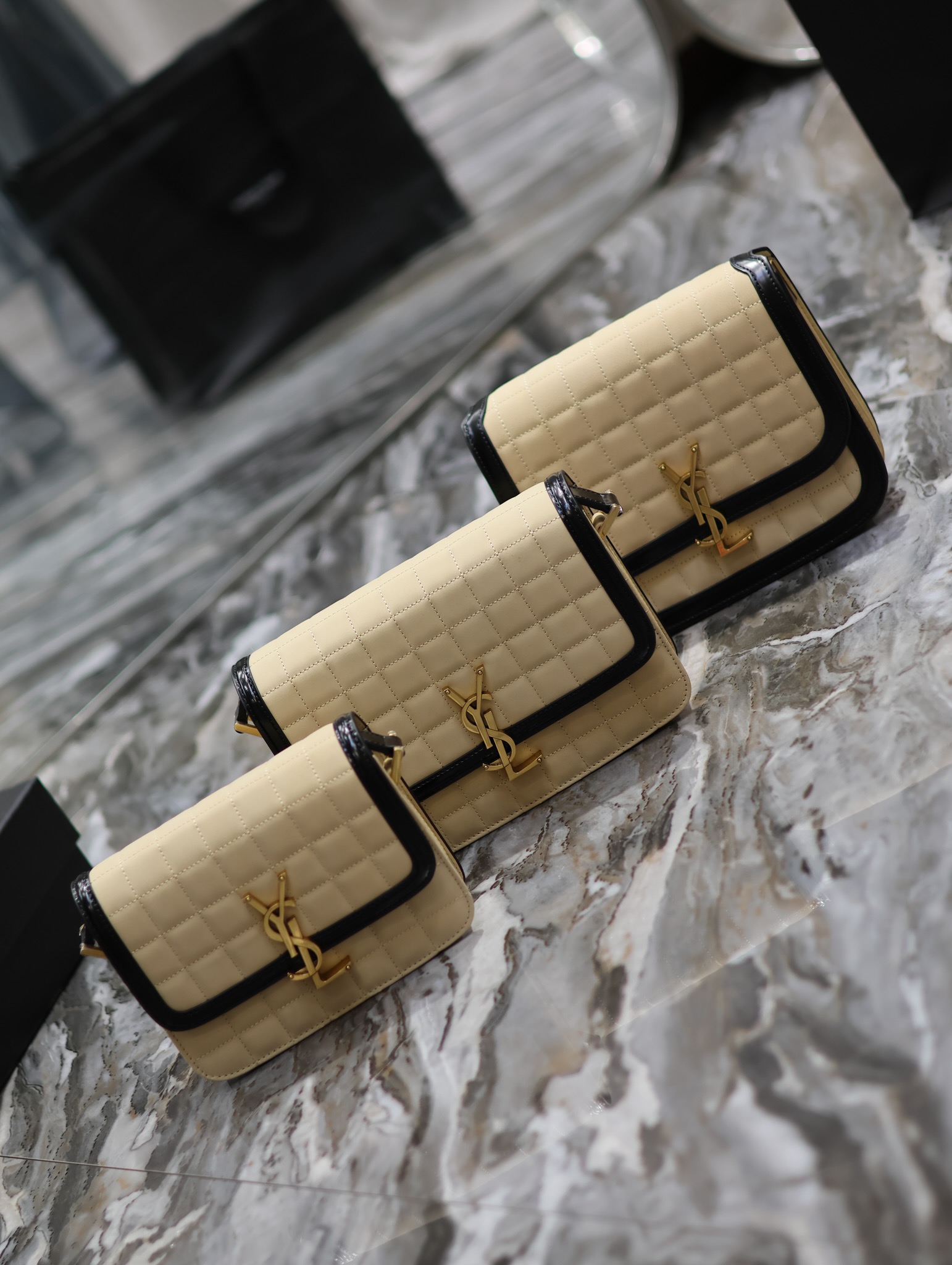 [TOP] Yves Saint Laurent YSL 𝑺𝑶𝑳𝑭𝑬𝑹𝑰𝑵𝑶 Handbag