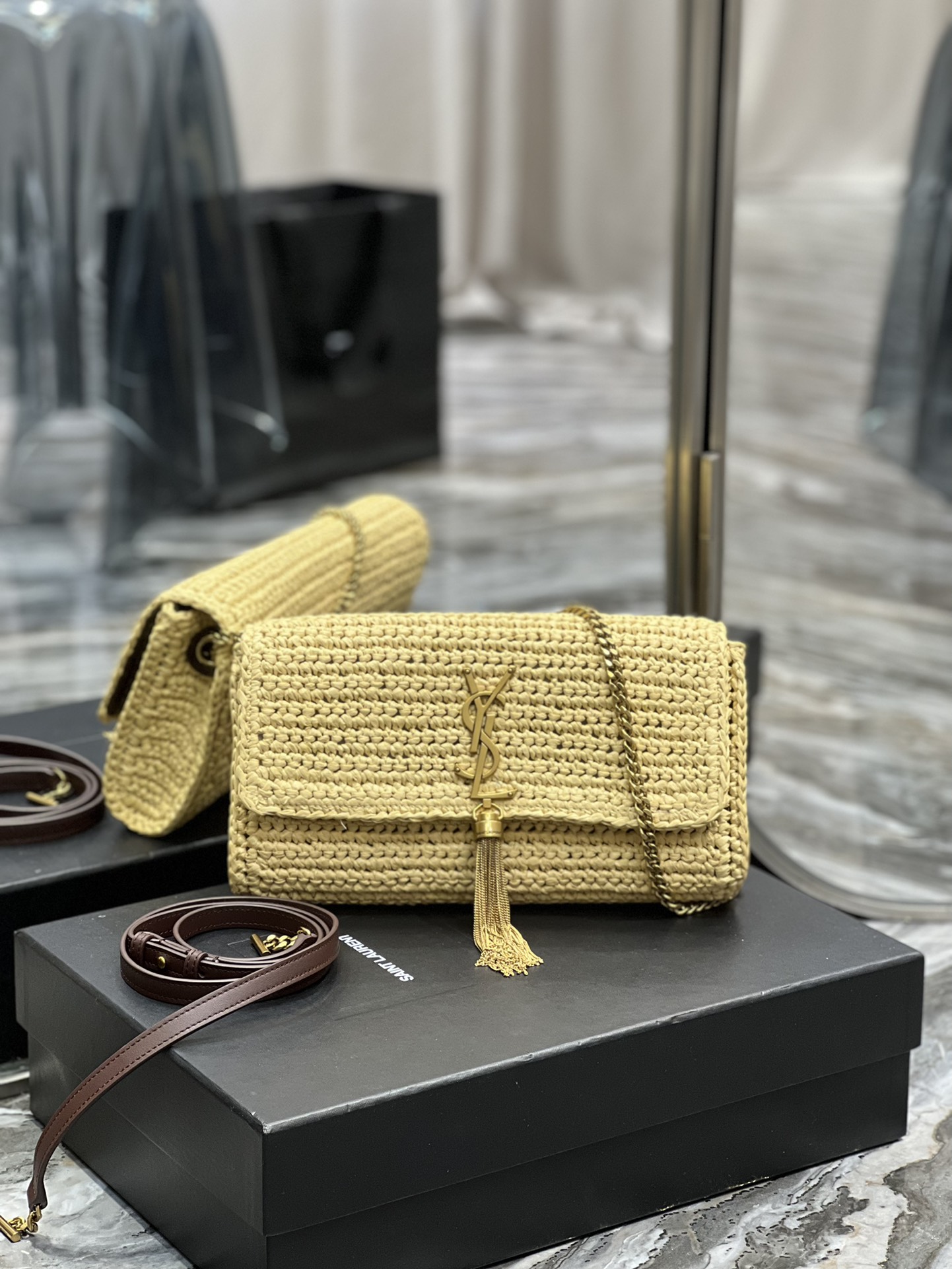 [TOP] Yves Saint Laurent YSL 𝑲𝒂𝒕𝒆 ⁹⁹  Straw Woven Bag