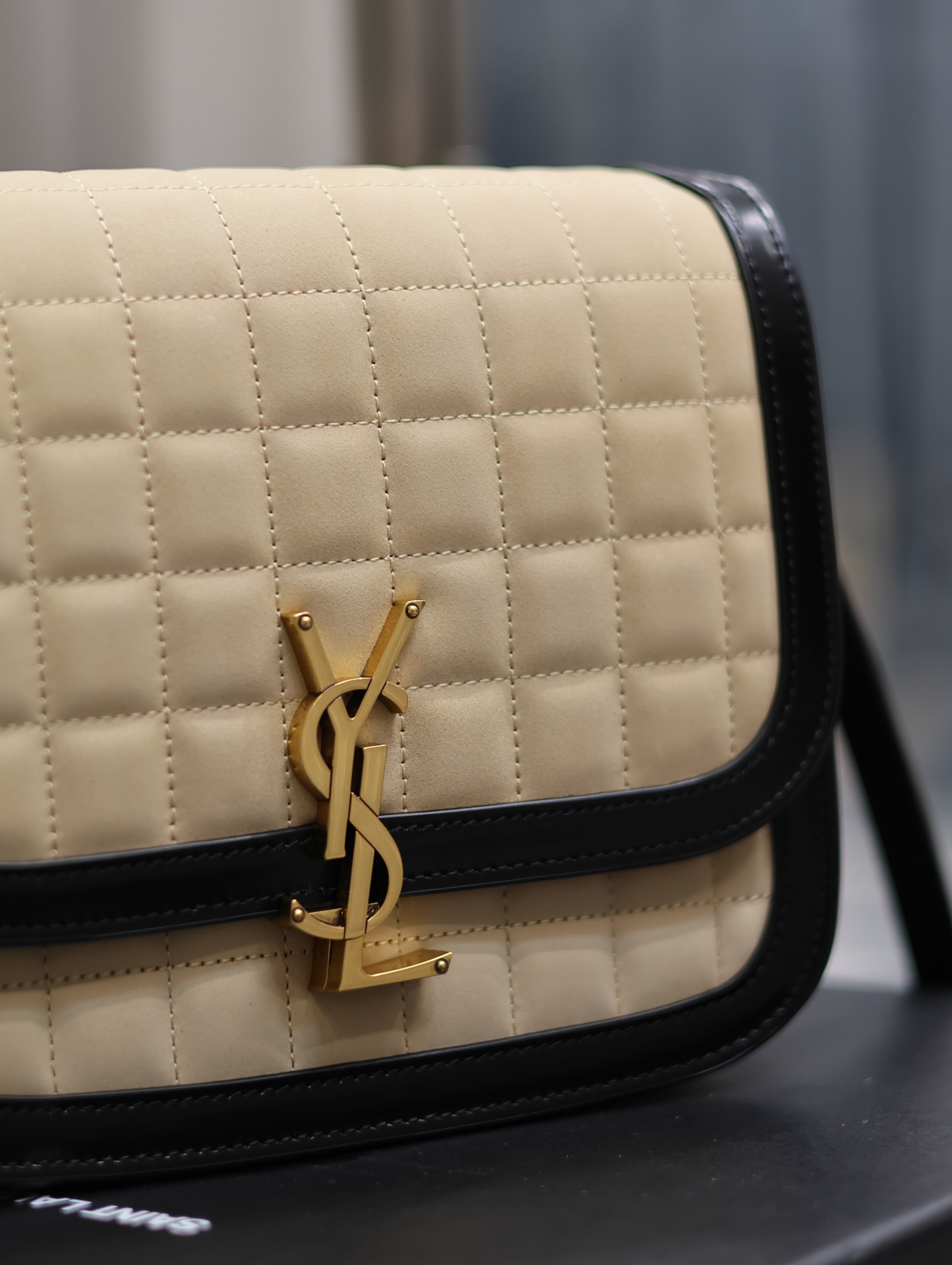 [TOP] Yves Saint Laurent YSL 𝑺𝑶𝑳𝑭𝑬𝑹𝑰𝑵𝑶 Handbag