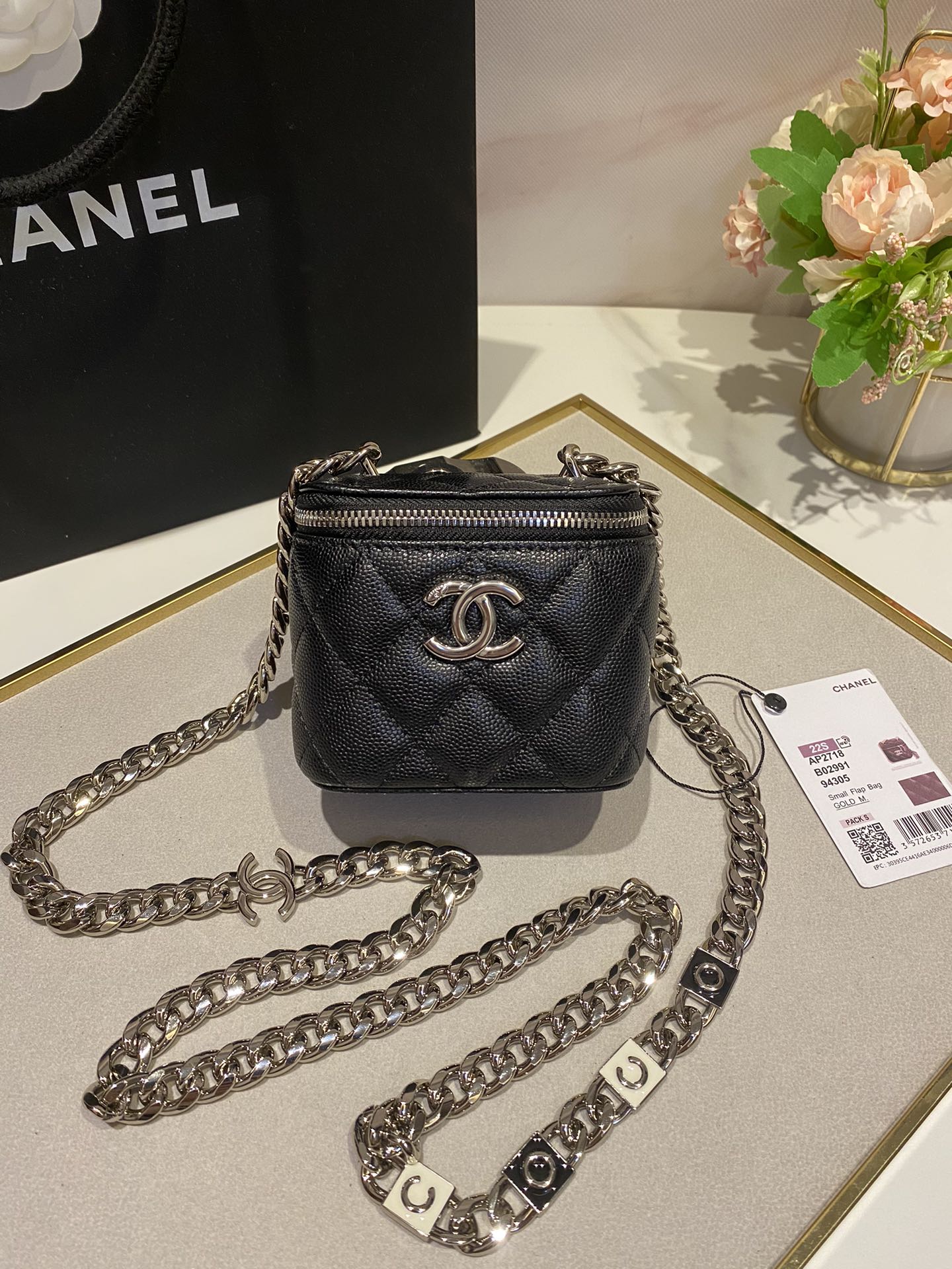 [TOP] CHANEL Enamel Buckle Chain Box 12*9*7cm  - SHW