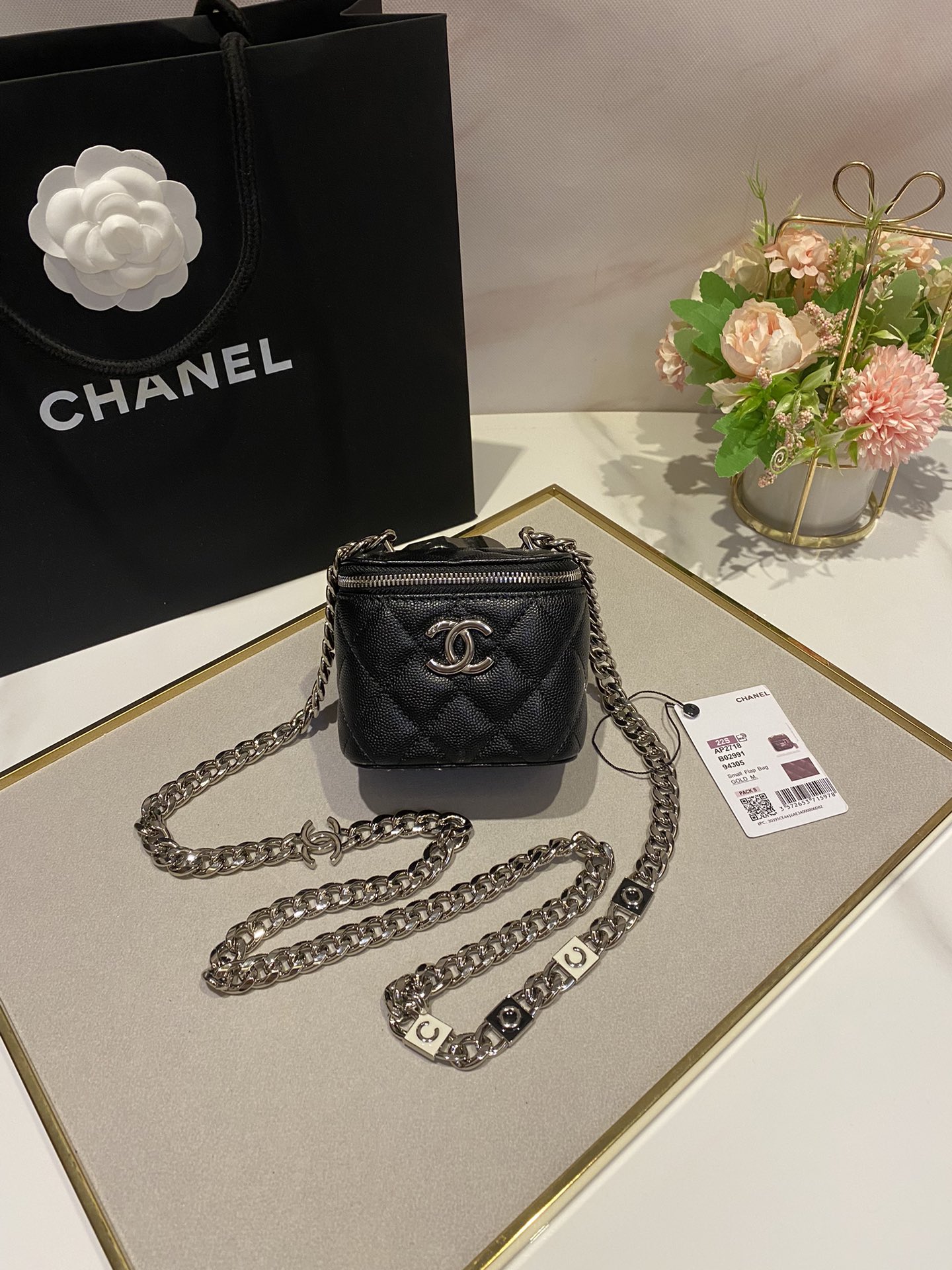 [TOP] CHANEL Enamel Buckle Chain Box 12*9*7cm  - SHW