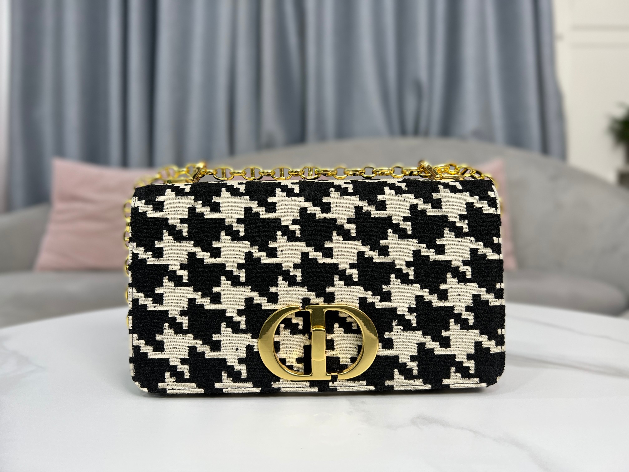 [TOP] Christian Dior Caro Bag - Houndstooth Pattern  25.5 x 15.5 x 8 cm - Black and White
